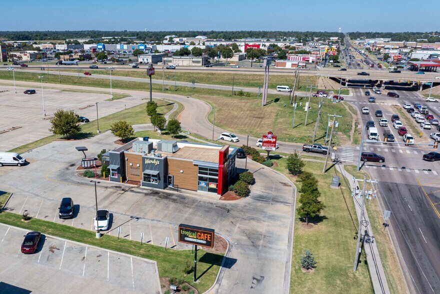 Primary Photo Of 705 S MacArthur Blvd, Oklahoma City Restaurant For Sale