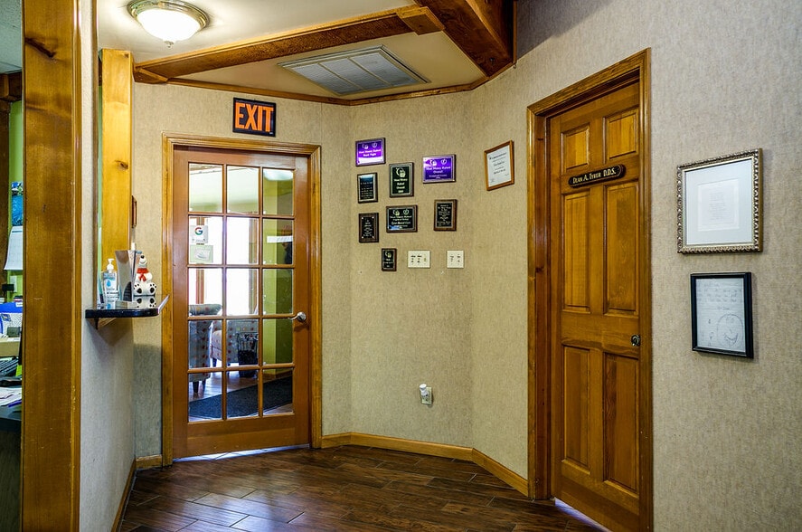 More Photos Of 2603 Browns Ln, Jonesboro Medical For Sale