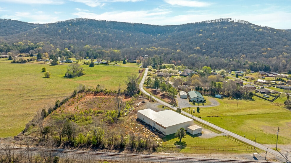 More Photos Of 221 55th St NE, Fort Payne Manufacturing For Sale
