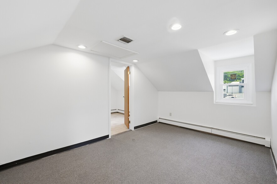 More Photos Of 75 Route 23, Franklin Office Residential For Lease