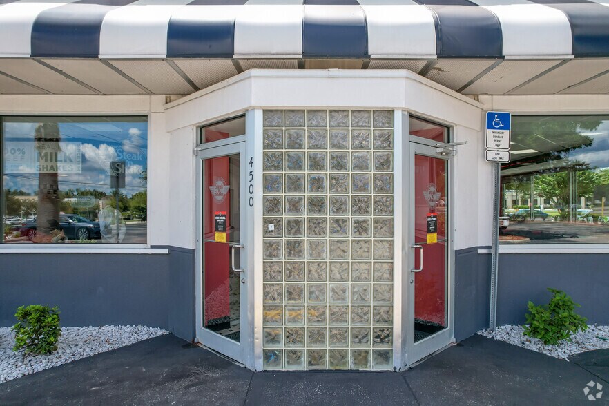 More Photos Of 4500 S US Highway 17/92, Casselberry Fast Food For Sale