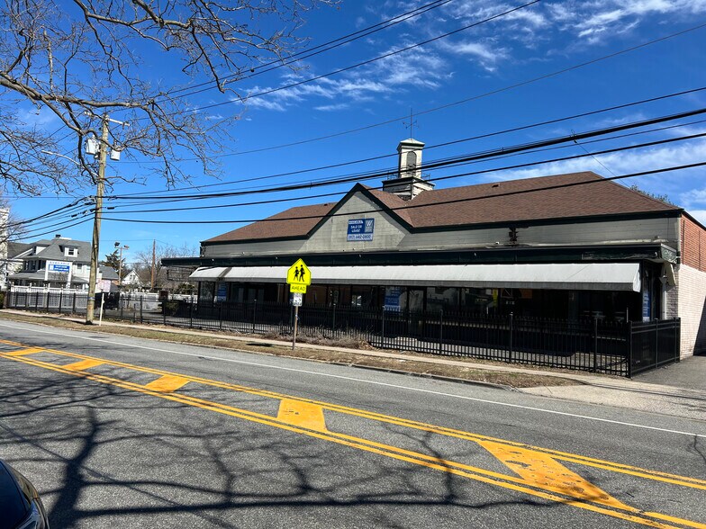 More Photos Of 221 South St, Oyster Bay Freestanding For Sale