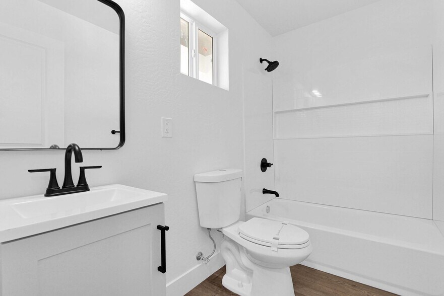 More Photos Of 410 W Hadley St, Phoenix Apartments For Sale