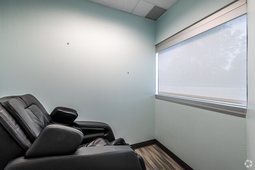 More Photos Of 4500 Munson St, Canton Office For Lease
