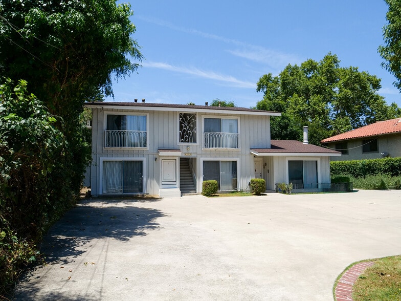 More Photos Of 4747 Orion Ave, Sherman Oaks Multifamily For Sale