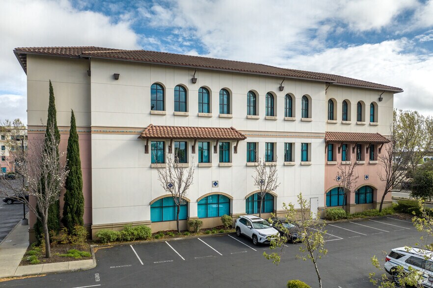 More Photos Of 1000 San Leandro Blvd, San Leandro Office For Sale