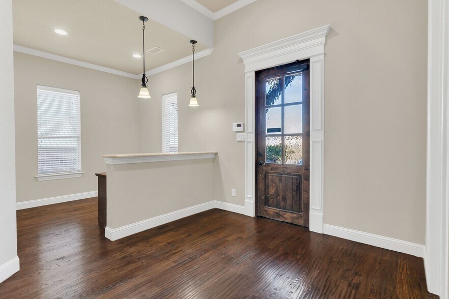 More Photos Of 12011 Bella Italia Dr, Fort Worth Office For Lease