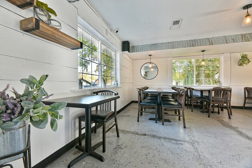 More Photos Of 1213 W Main St, Medford Restaurant For Sale