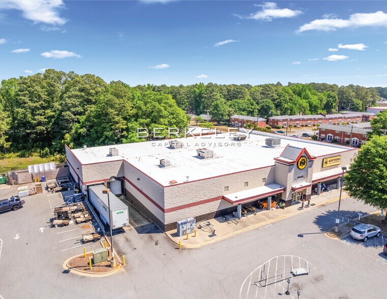 More Photos Of 3502 Bragg Blvd, Fayetteville Freestanding For Sale