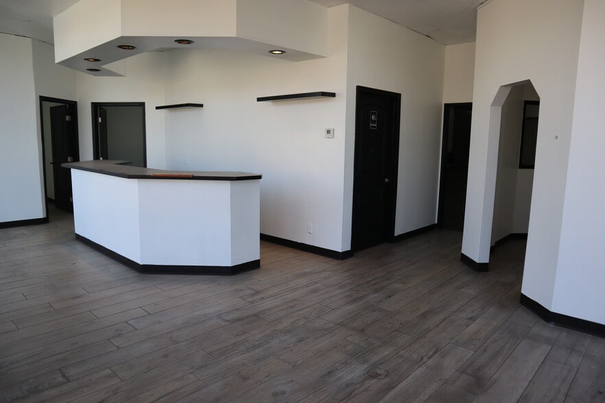 More Photos Of 110 Washburn Cir, Corona Unknown For Lease