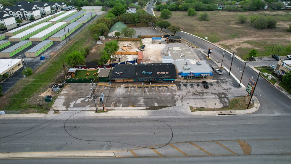 More Photos Of 7911 Culebra Rd, San Antonio Restaurant For Sale