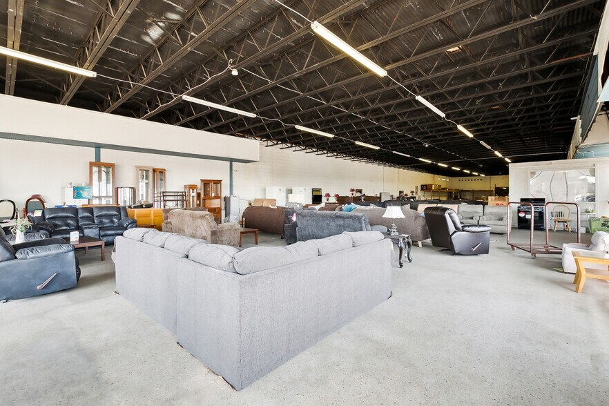 More Photos Of 7777 Saint Bernard Hwy, Arabi General Retail For Sale