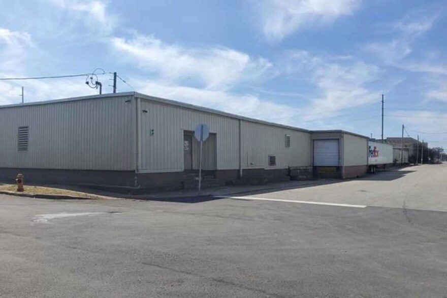 More Photos Of 1121 W Kentucky St, Louisville Distribution For Sale