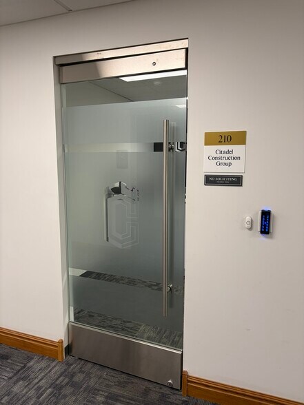 More Photos Of 4500 Brooktree Rd, Wexford Medical For Lease