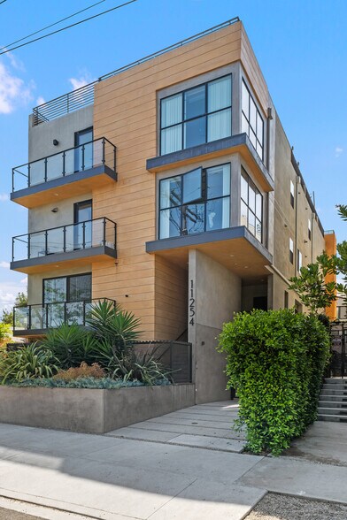 More Photos Of 11254 Mississippi Ave, Los Angeles Multifamily For Sale