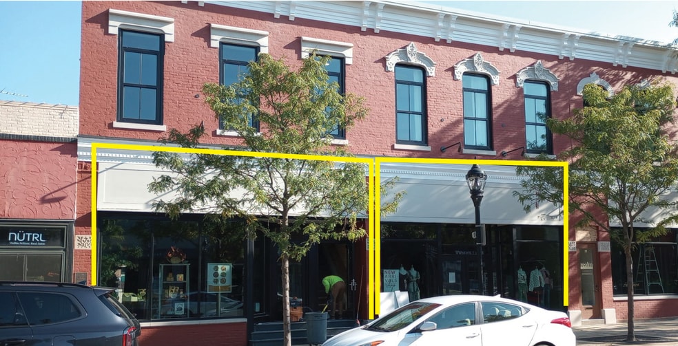 Primary Photo Of 25-27 W Jefferson Ave, Naperville Storefront Retail Office For Lease