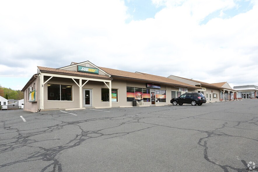 More Photos Of 535 College Hwy, Southwick Freestanding For Lease