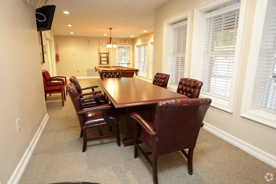 More Photos Of 5600 Salem Run Blvd, Fredericksburg Apartments For Sale