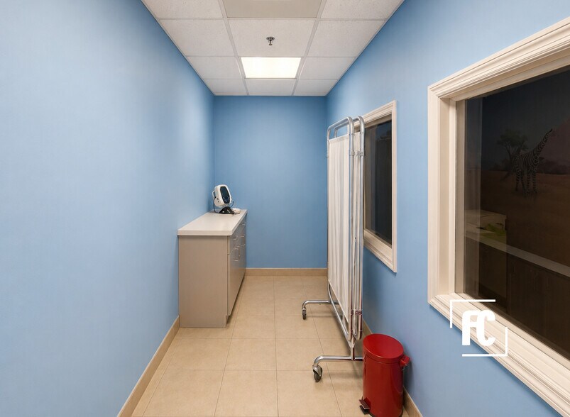 More Photos Of 310 SW Ocean Blvd, Stuart Medical For Sale