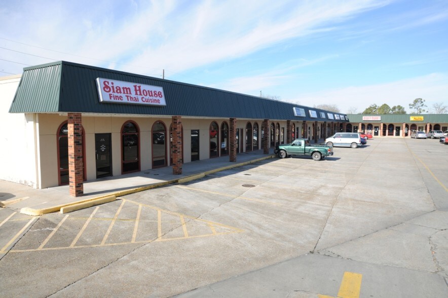 More Photos Of 814 Grand Caillou Rd, Houma Unknown For Lease