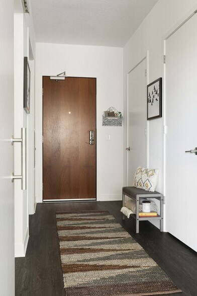 More Photos Of 246-258 Snelling Ave, Saint Paul Apartments For Lease