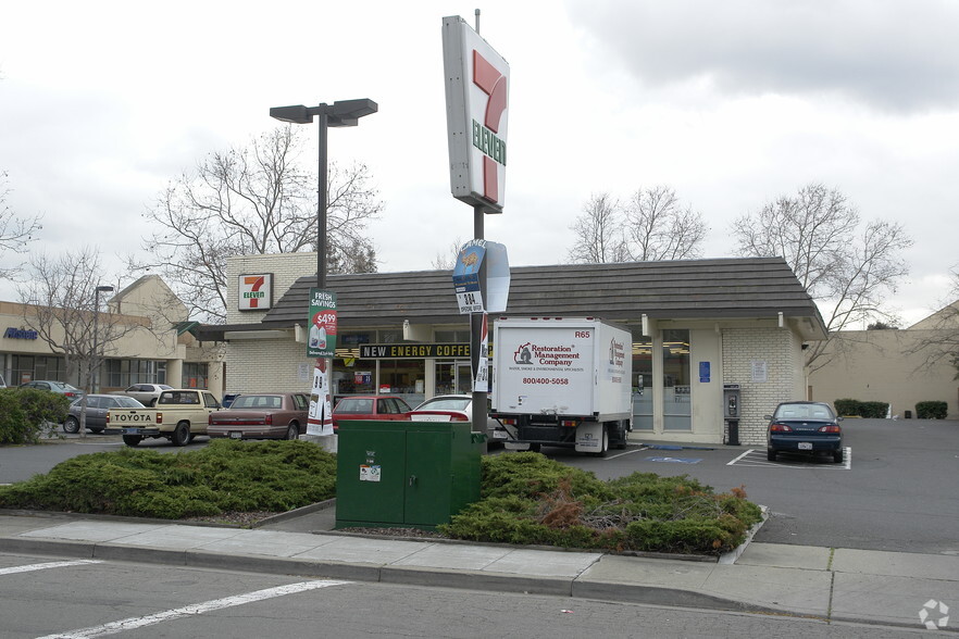 Primary Photo Of 122 Warm Springs Blvd, Fremont Convenience Store For Lease