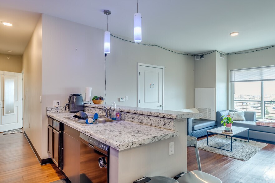 More Photos Of 482 Marion Rd, Oshkosh Apartments For Sale