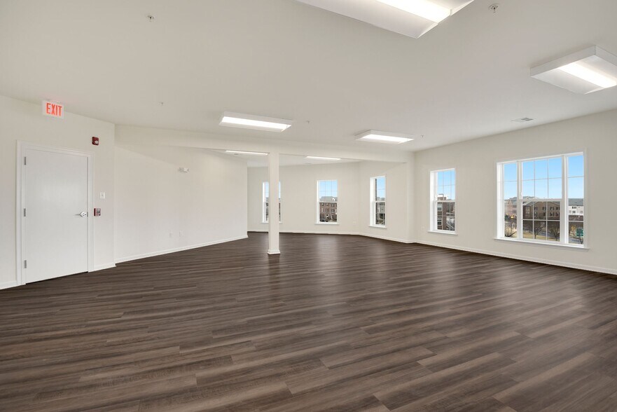 More Photos Of 3546 Worthington Blvd, Frederick Storefront Retail Office For Lease