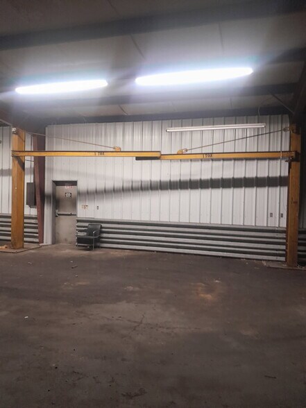 More Photos Of 4823 Winfield Rd, Houston Manufacturing For Lease