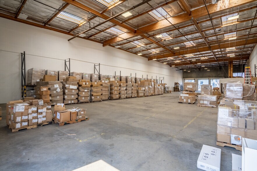 More Photos Of 775 Anita St, Chula Vista Distribution For Lease