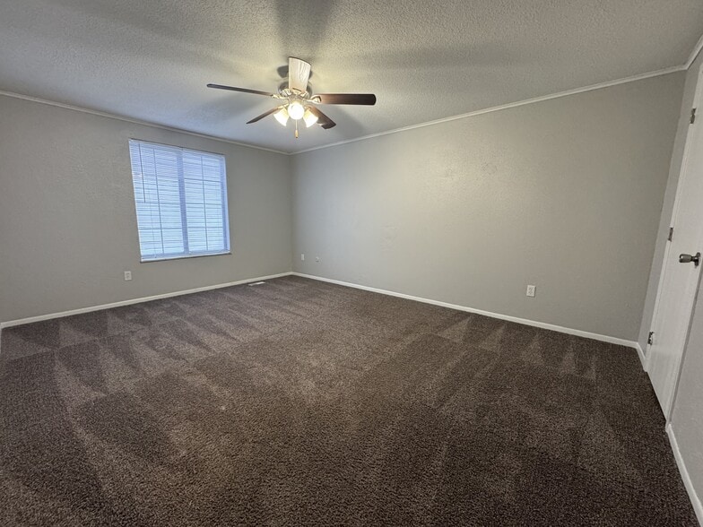 More Photos Of 5943 Walnut Cir E18, Toledo Apartments For Sale