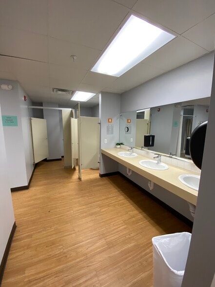 More Photos Of 79 W Main St, Northborough Freestanding For Sale