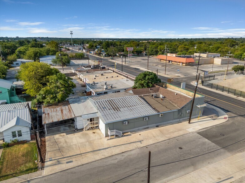 More Photos Of 4124 Blanco Rd, San Antonio Freestanding For Sale
