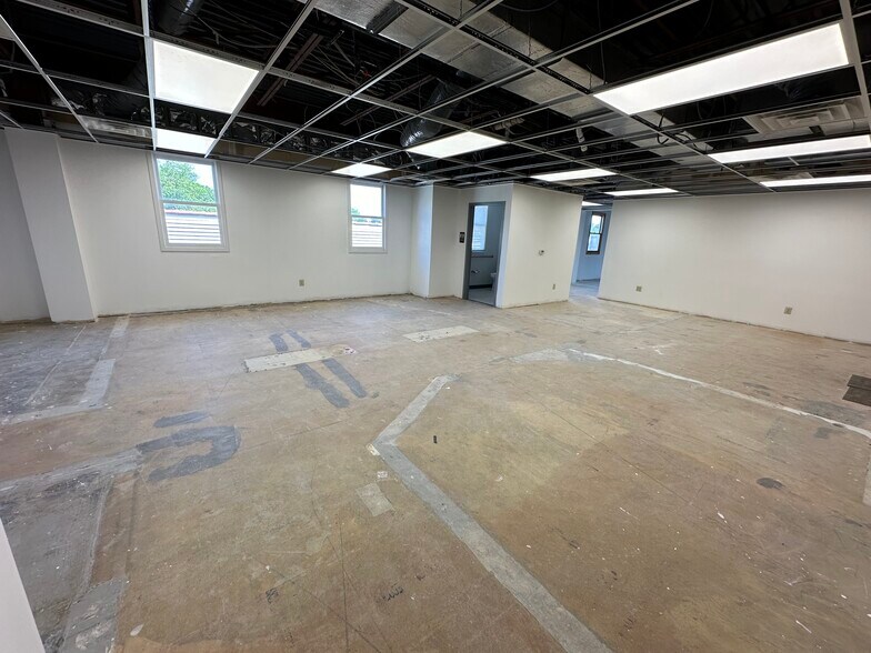 More Photos Of 795 E Marshall St, West Chester Medical For Lease