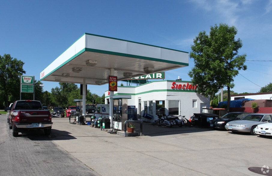 More Photos Of 120 Curtis Rd, Champlin Service Station For Sale