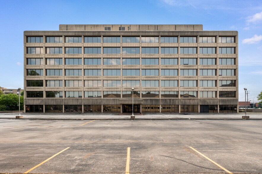 More Photos Of 20325 Center Ridge Rd, Rocky River Office For Sale