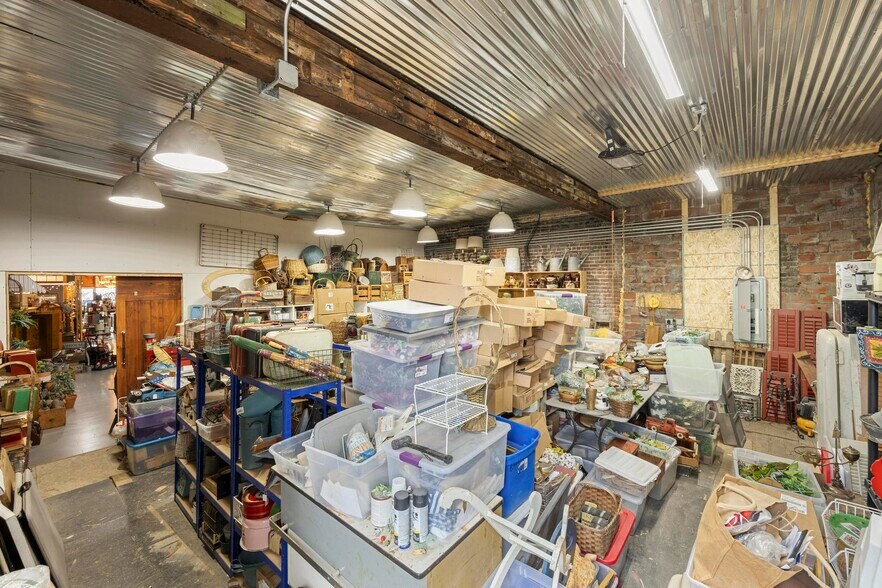 More Photos Of 128 S 6th St, Plattsmouth Storefront Retail Residential For Sale