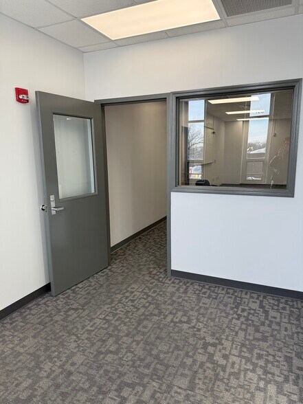 More Photos Of 2960 W Enon Rd, Xenia Flex For Lease