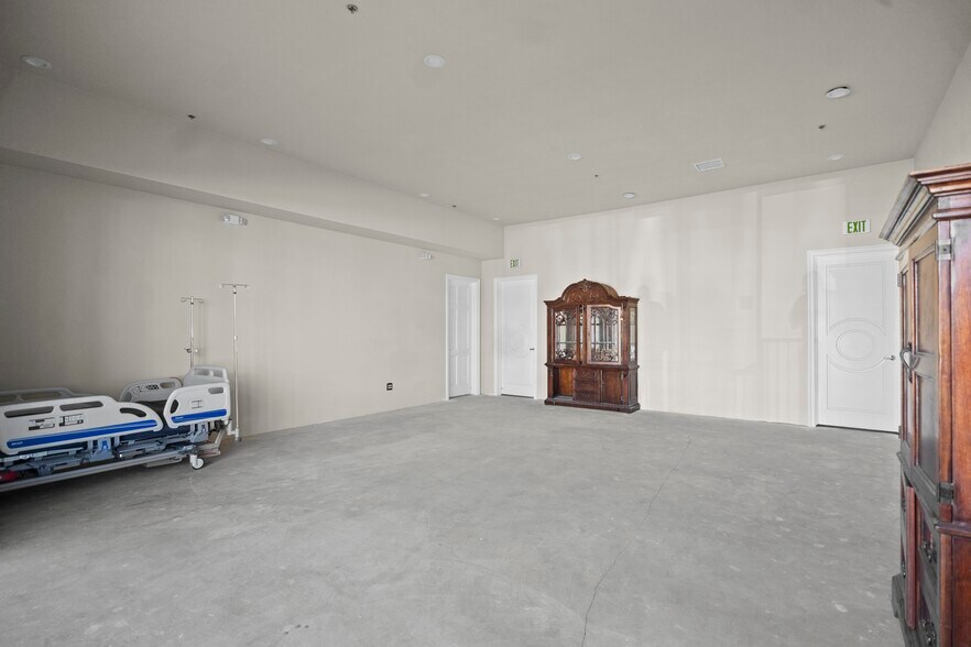 More Photos Of 9400 Valley Blvd, Rosemead Storefront For Lease