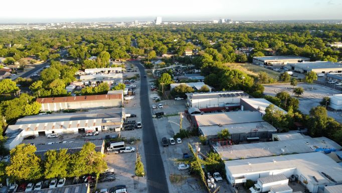 More Photos Of 900 McPhaul, Austin Warehouse For Sale