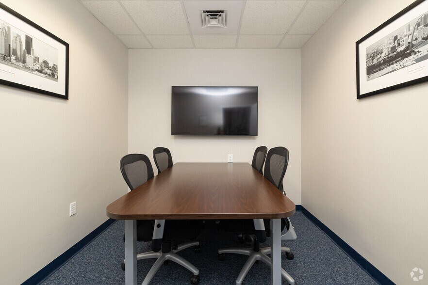 More Photos Of 16 Biltmore Ave, Asheville Coworking Space