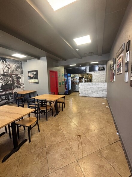 More Photos Of 225 N McDonough St, Decatur Freestanding For Lease