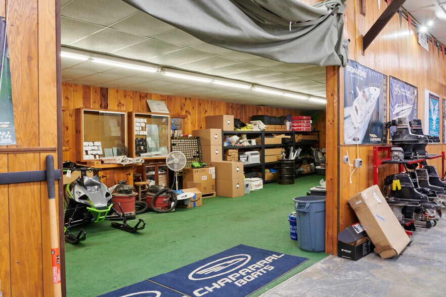 More Photos Of 1881 Pilot Knob Rd, Kattskill Bay Marina For Sale