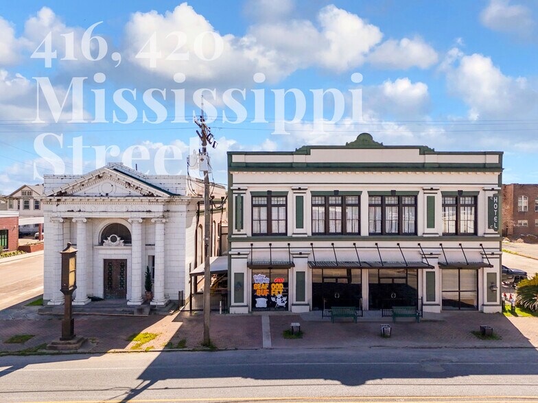 Primary Photo Of 416-418 Mississippi St, Donaldsonville Hotel For Sale