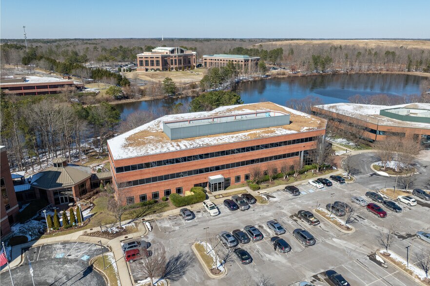 More Photos Of 4860 Cox Rd, Glen Allen Office For Lease