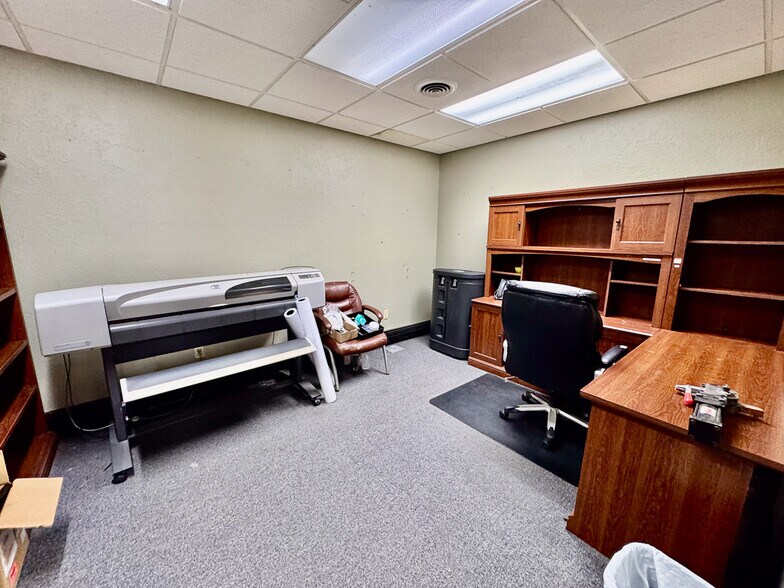 More Photos Of 1050 Triplett Blvd, Akron Warehouse For Sale