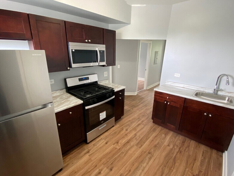 More Photos Of 4359 W West End Ave, Chicago Multifamily For Sale