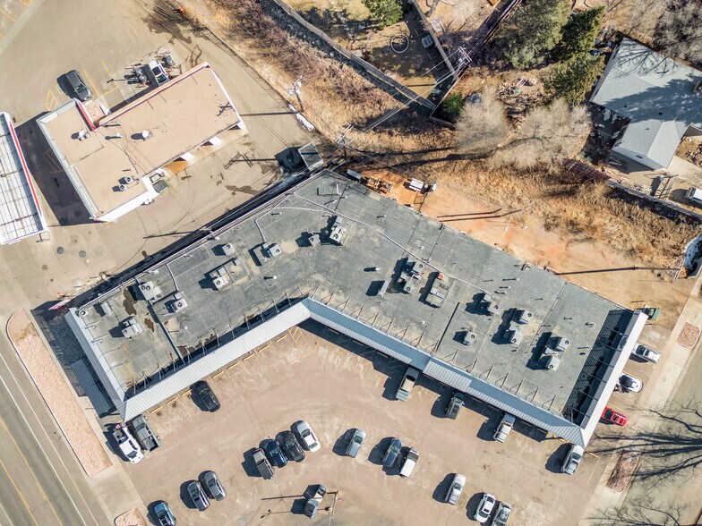 More Photos Of 2107 Templeton Gap Rd, Colorado Springs General Retail For Sale