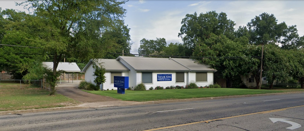 Primary Photo Of 3606 Texas Blvd, Texarkana Office Residential For Sale