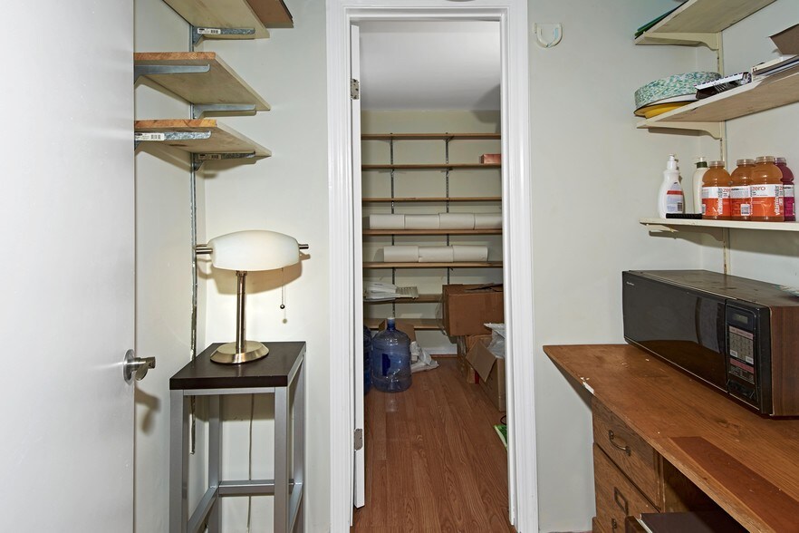 More Photos Of 296 Sound Beach Ave, Old Greenwich Medical For Lease